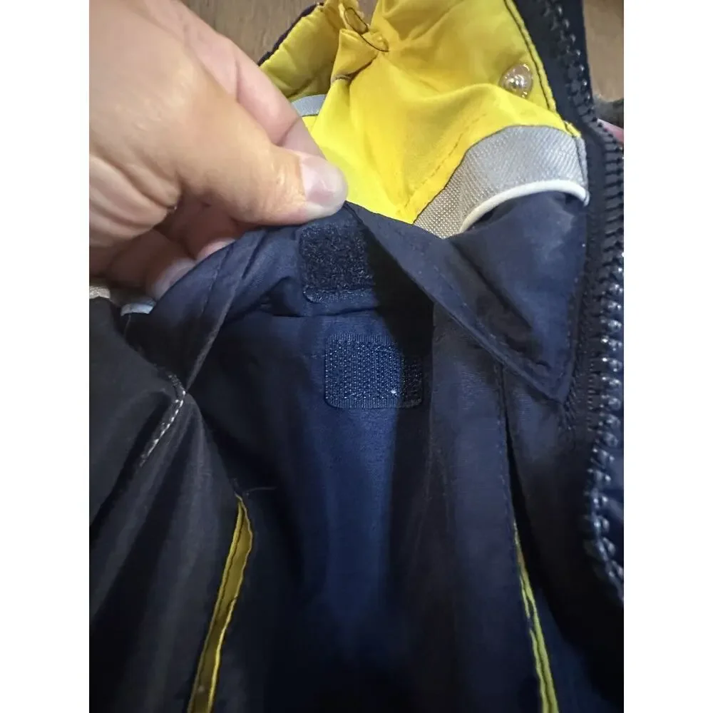 Oshkosh BGosh Boys winter jacket size 4 blue & Yellow detachable hood button zip